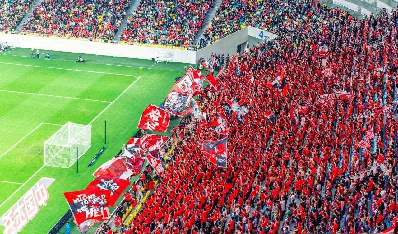 Leyu Sport下载-包含现场直击：球迷现场激情互动瞬间的词条