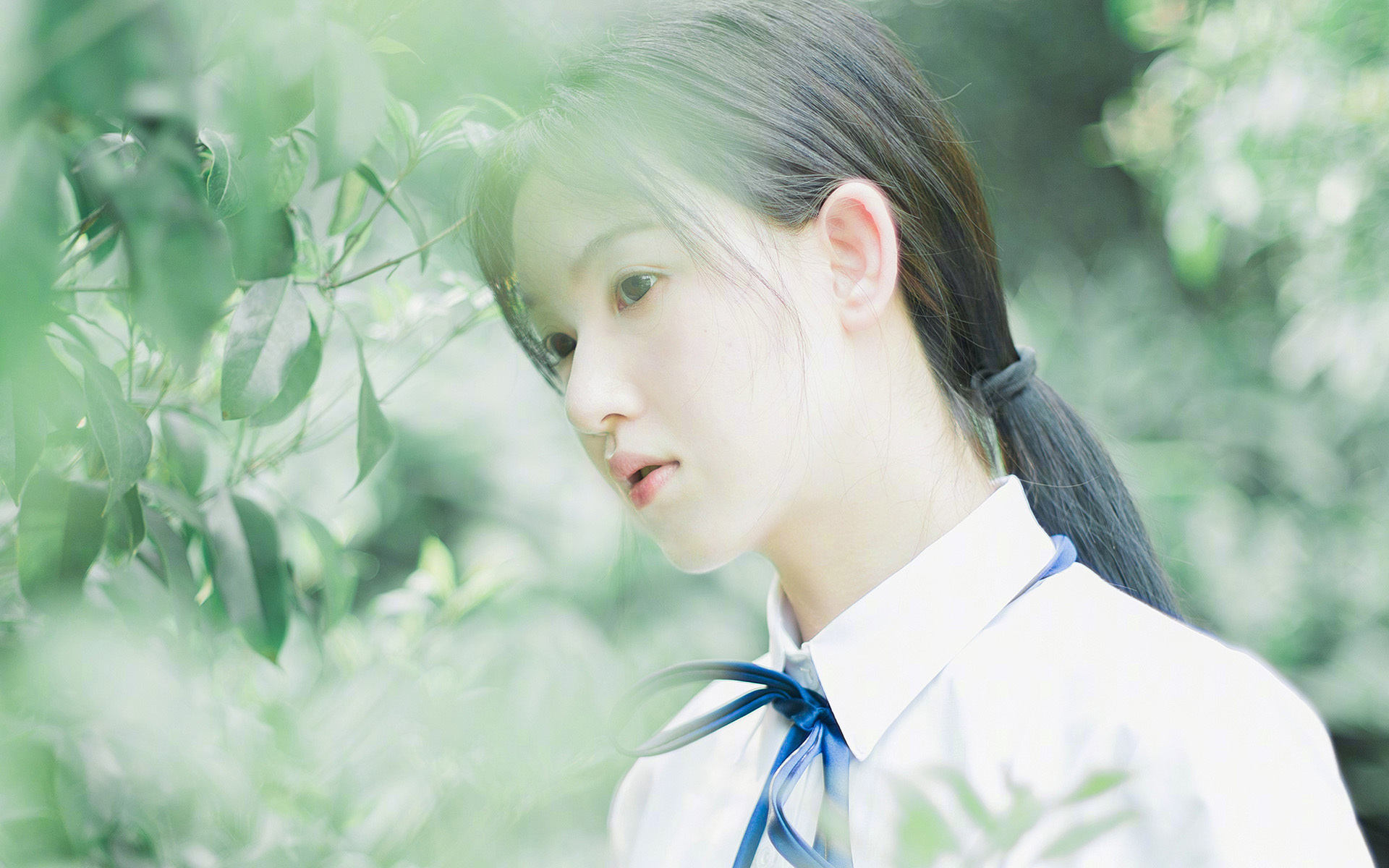 _网球装备革新:轻质材料带来运动新体验_,超轻网球拍