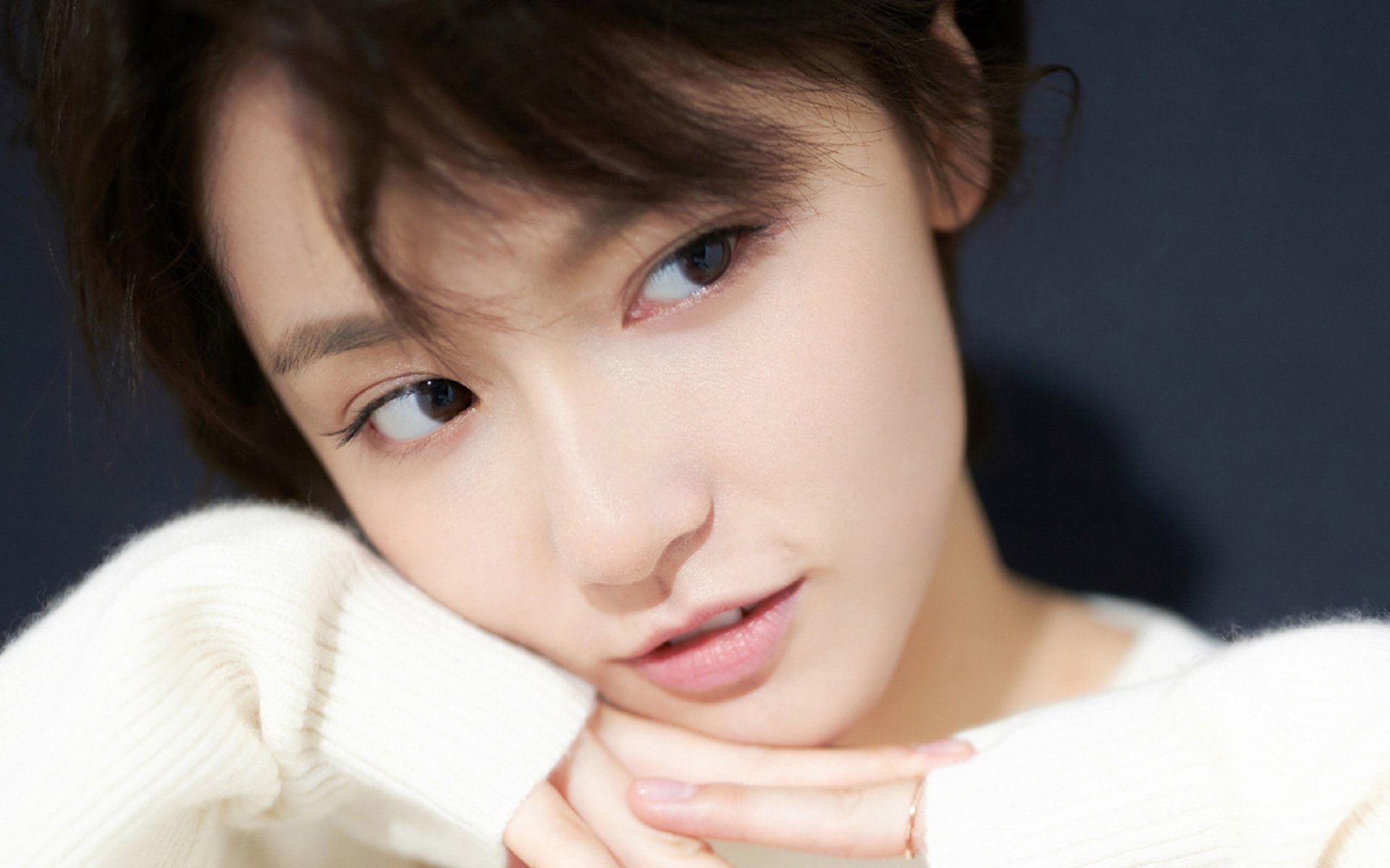 乐鱼电竞-哈兰德连续23场破门，英超火力全开再创新高，哈兰德未来锁定六大顶豪_3英2西1意 切